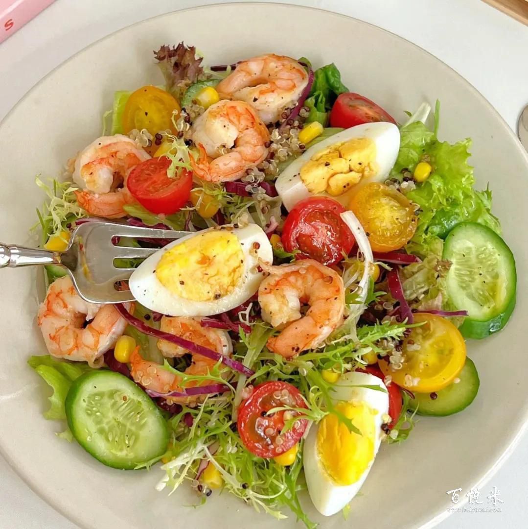 西方人的沙拉更健康，還是中國的炒菜更健康？來看看到底是誰勝出了吧